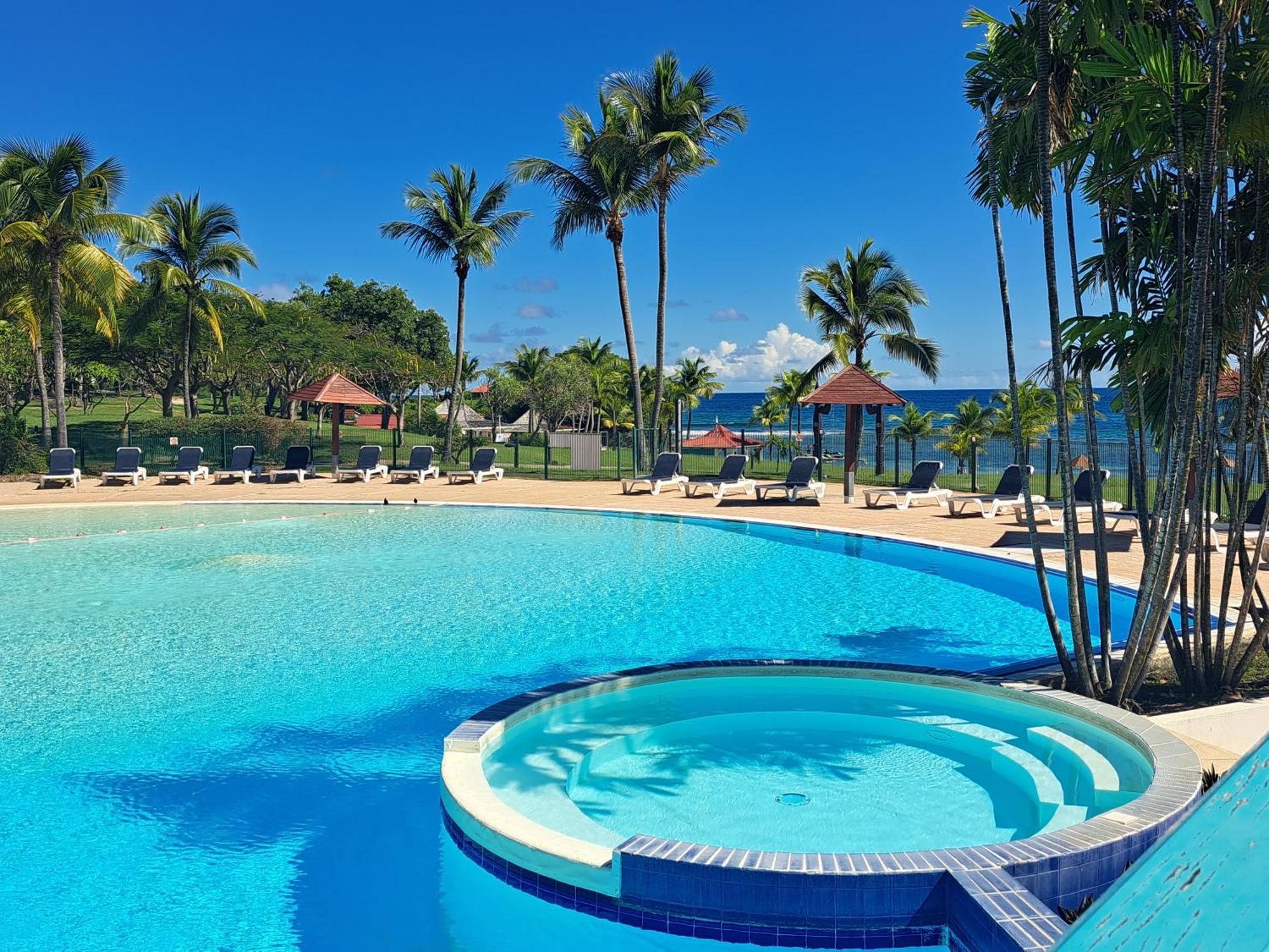 Grand Studio Vue Mer Exceptionnelle, Piscines, Plages. Sainte-Anne  Esterno foto